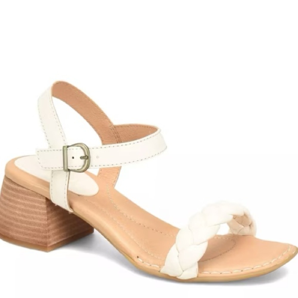 Born Simone Sandal Size 10M